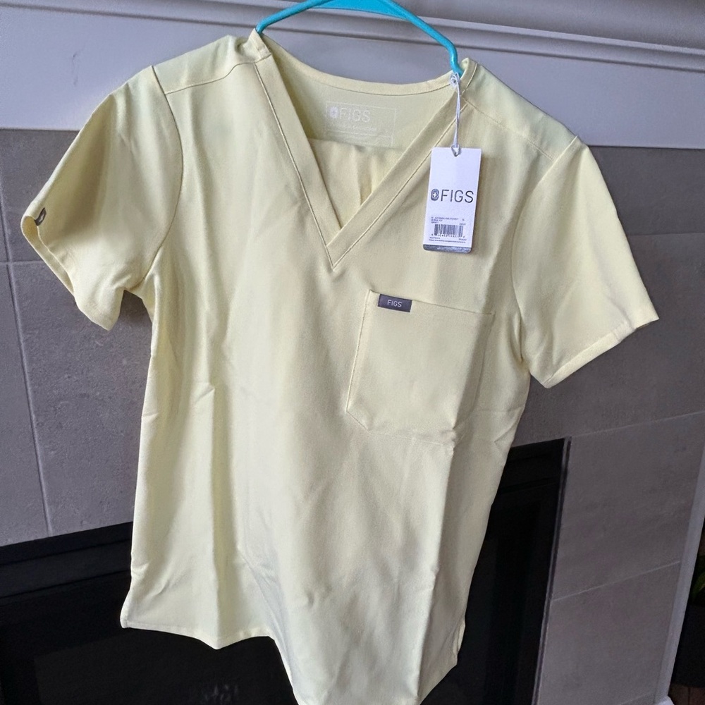 FIGS Butter yellow Scrub Jogger Pants with Blue Drawstring Accent